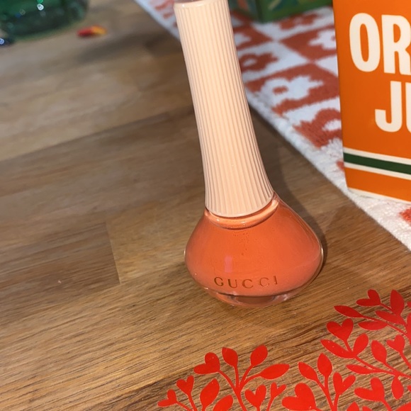 💘🍭BNWOT🍭GUCCI NAIL POLISH💘PEGGY SUNBURN-COLOR🍭💘AUTHENTIC💘🍭 - Picture 7 of 11